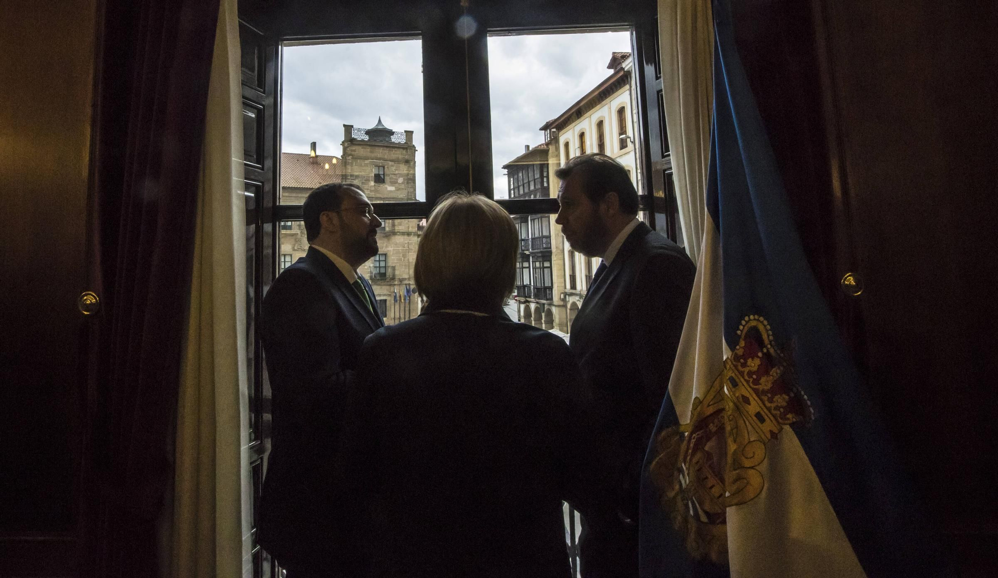 EN IMÁGENES: Así ha sido la visita a Avilés de Óscar Puente, ministro de Transportes y Movilidad Sostenible