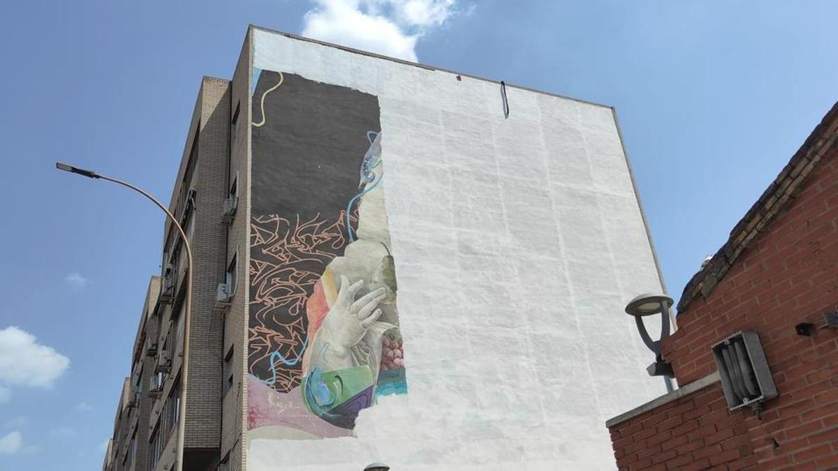 El mural de la diosa Hestia, a medio borrar.