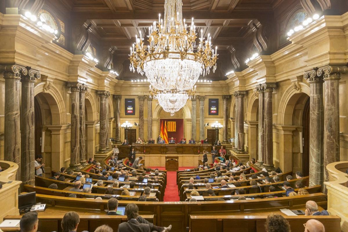 Sesión en el Parlament de Catalunya.