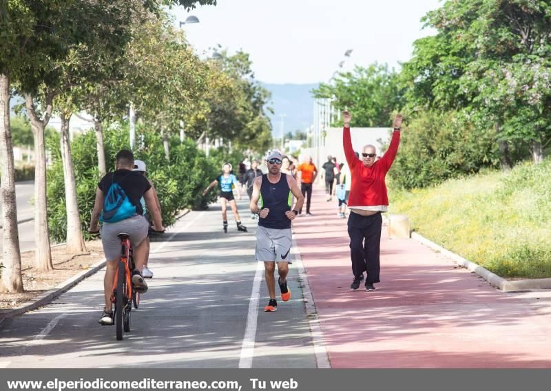 Castellón sale a pasear y practicar deporte