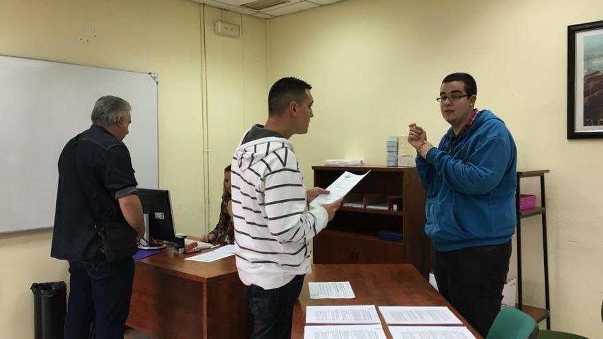 Oficina de atención para aspirantes a entrar en la bolsa de la EMT.