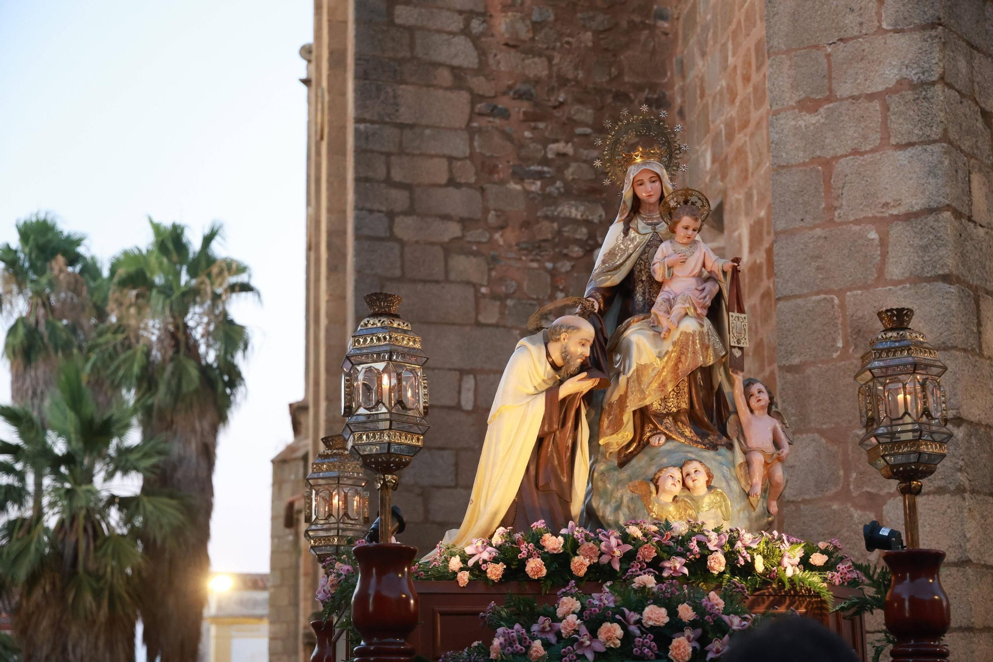 Así ha sido la procesión de la Virgen del Carmen en Cáceres