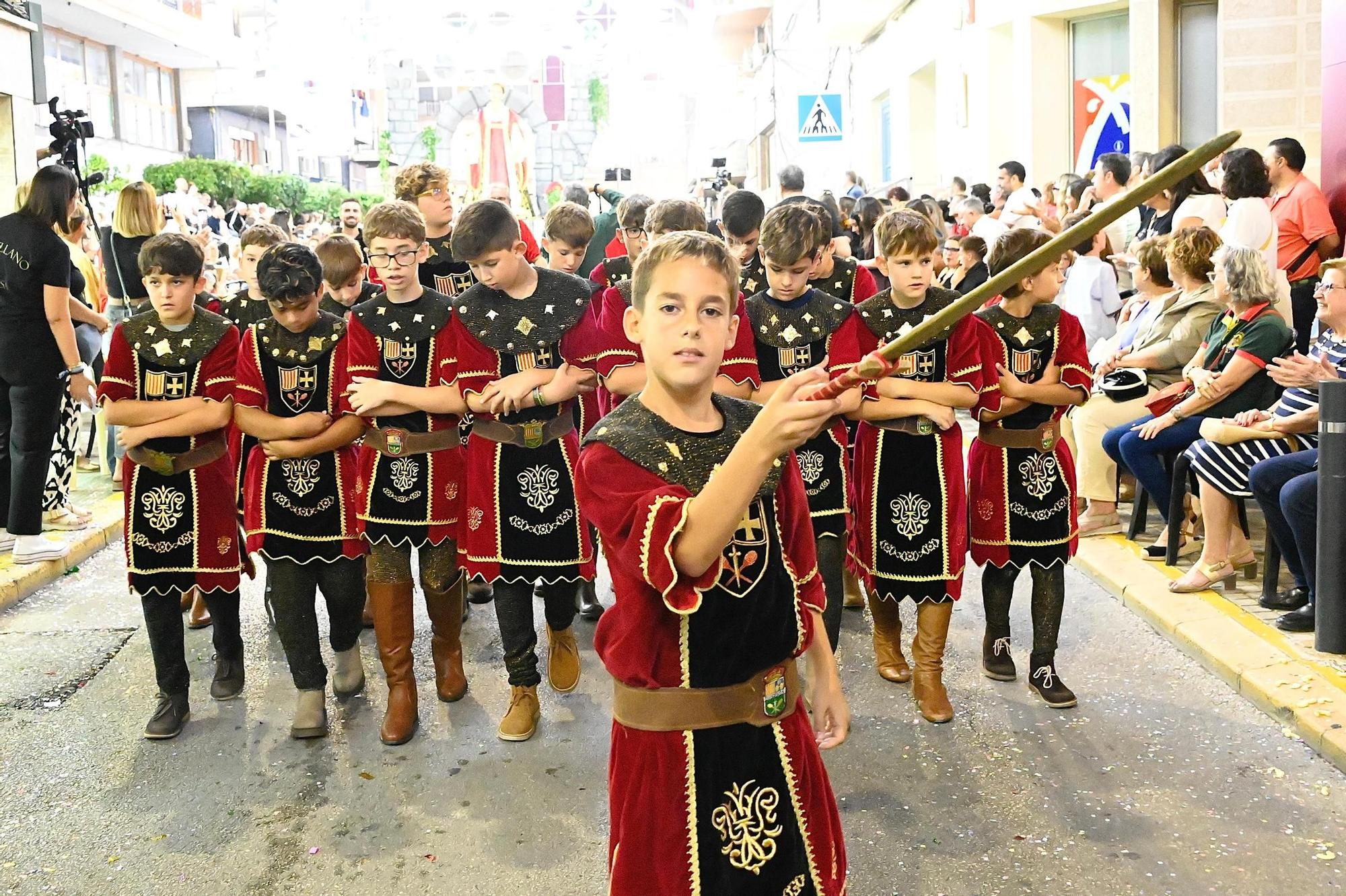 Una intensa Entrada Infantil asegura el relevo festero en Crevillent