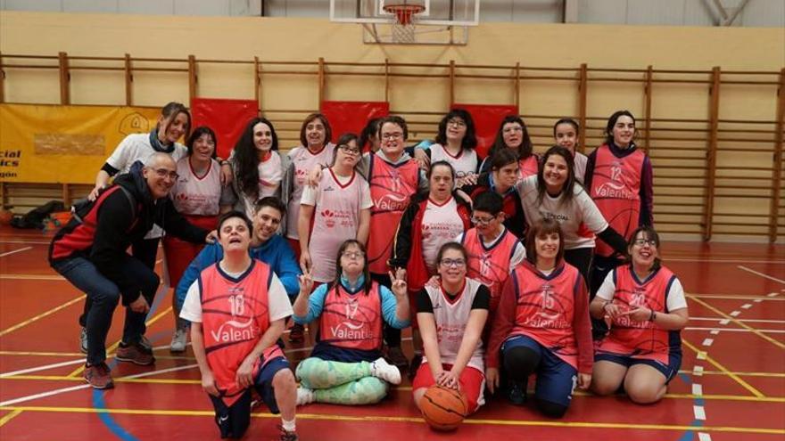 Huesca acogió el campeonato de Aragón de baloncesto adaptado