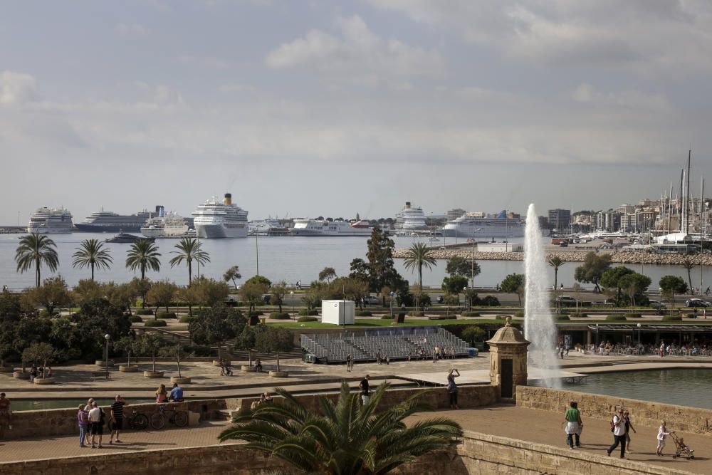 7 cruceros y más de 20.000 personas han llegado este martes a Palma