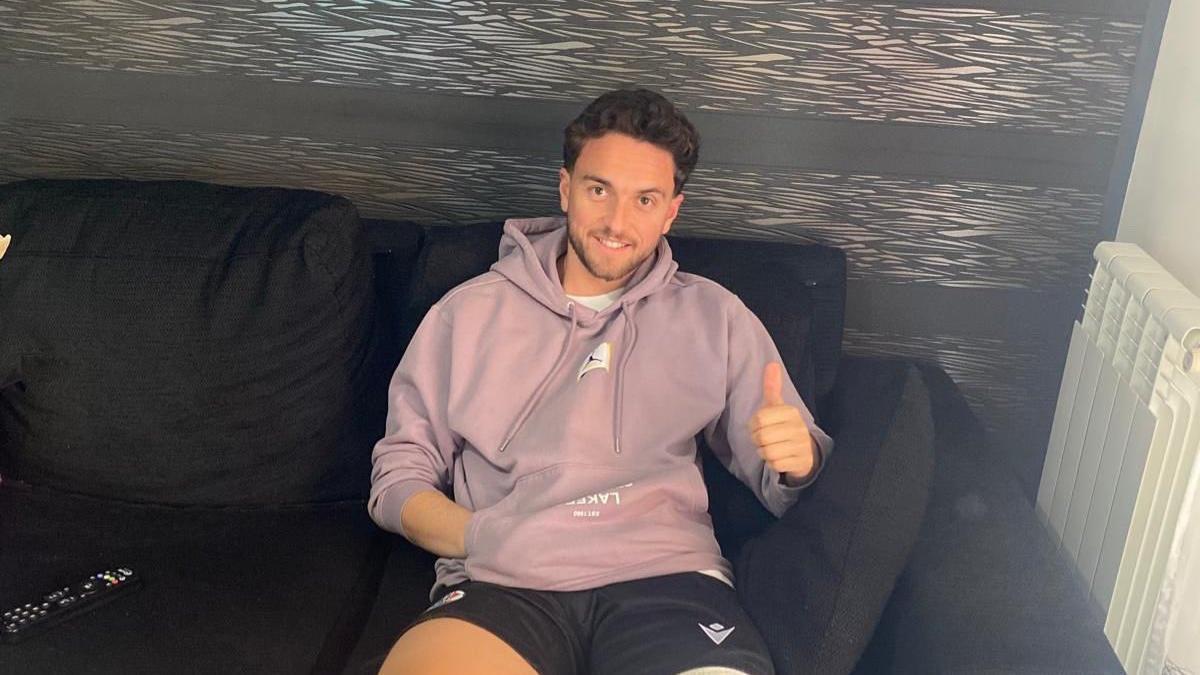 Ale Marcelo, jugador del Zamora CF, tras su operación de rodilla.