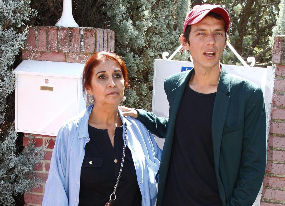 Imagen de Lourdes Ornela junto a su hijo en el año 2019.