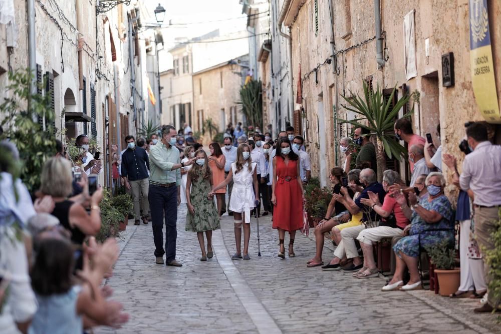 Die Königsfamilie besucht Petra auf Mallorca