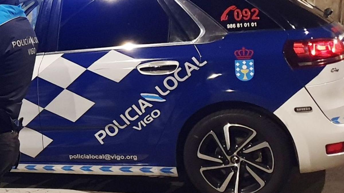 Un vehículo de la Policía Local de Vigo.