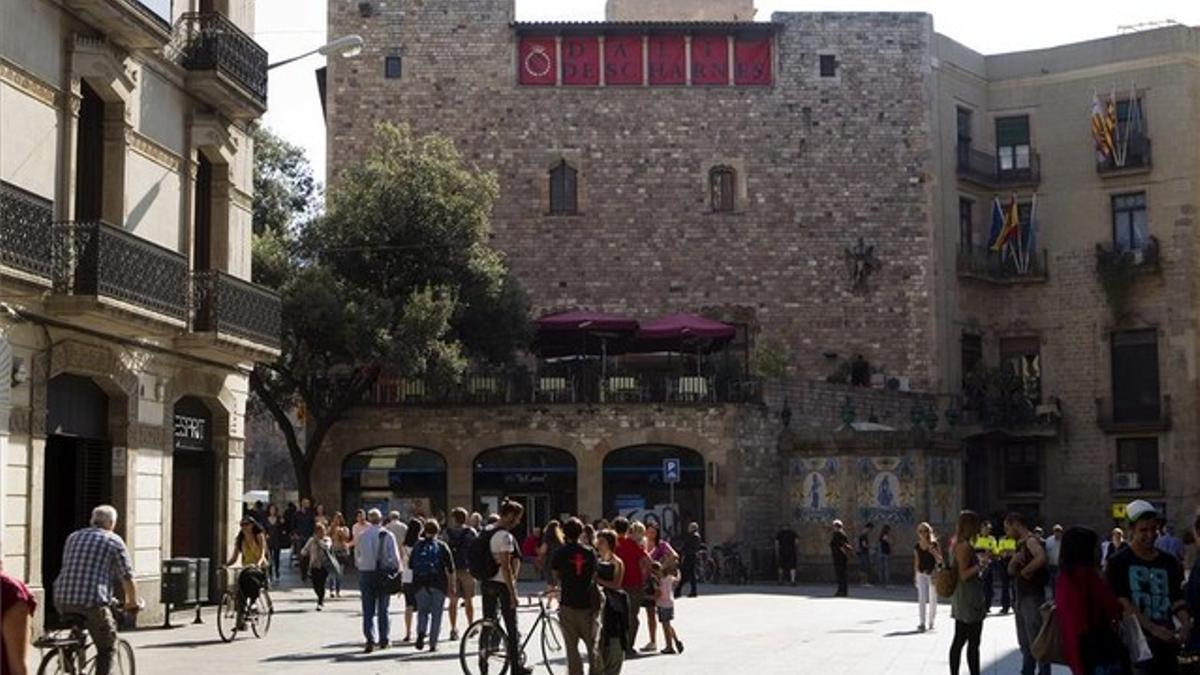 Edificio del Reial Cercle Artístic, donde se encontraba la exposición