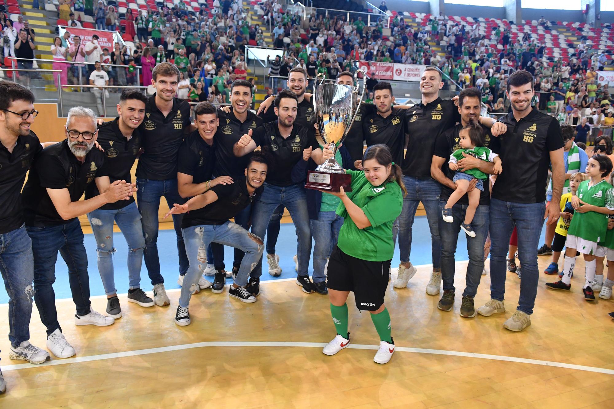 El Liceo celebra el campeonato de liga con la afición en el Palacio de los Deportes de Riazor