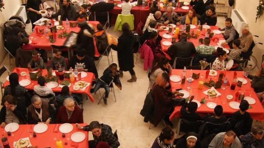 Un dels moments del dinar de la Comunitat de Sant Egidi a Manresa