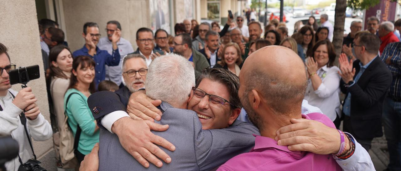 Jorge Rodríguez tras conocer su absolución, a su llegada a la sede del partido la Vall ens Uneix.