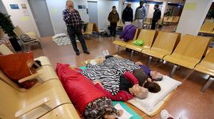 El trasllat de dues metgesses d’un CAP de Mataró esgota la paciència d’uns veïns cansats de les retallades de personal sanitari.