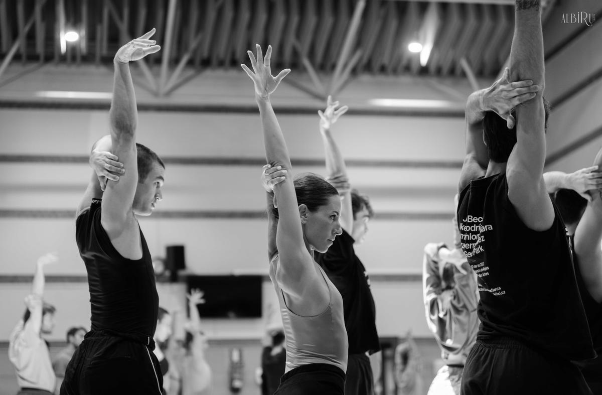 Alejandro Polo, Laura López-Hierro Y Roberto Lua, en 'Echos From A Restless Soul'.