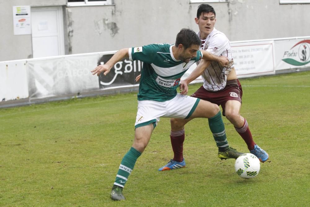 Empate en el derbi que no contenta ni al Coruxo ni al Pontevedra