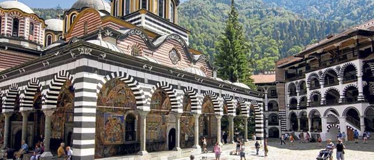 Visitar el monasterio de Rila es toda una experiencia.