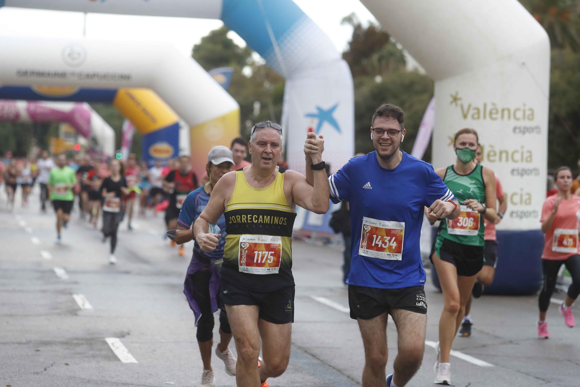 Búscate en la carrera contra el cáncer de València