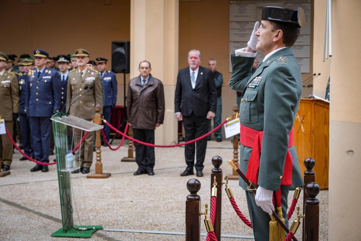 Fotogalería | Homenaje de despedida al general de división José Manuel Santiago Marín