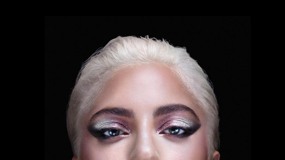 Esto NO es un simulacro: Lady Gaga impacta con su propia firma de maquillaje