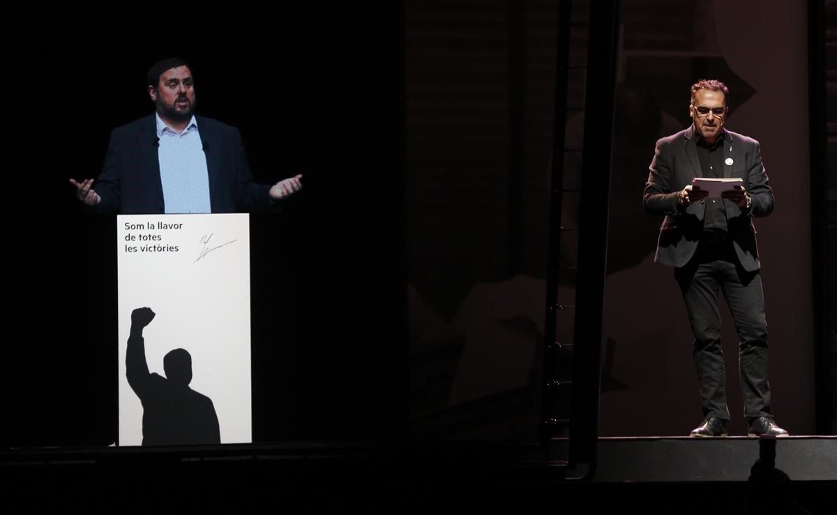 El discurso de Oriol Junqueras (presente vía holograma) leído durante la ’conferencia política’ en el Palau Sant Jordi de Barcelona, el pasado día 29.