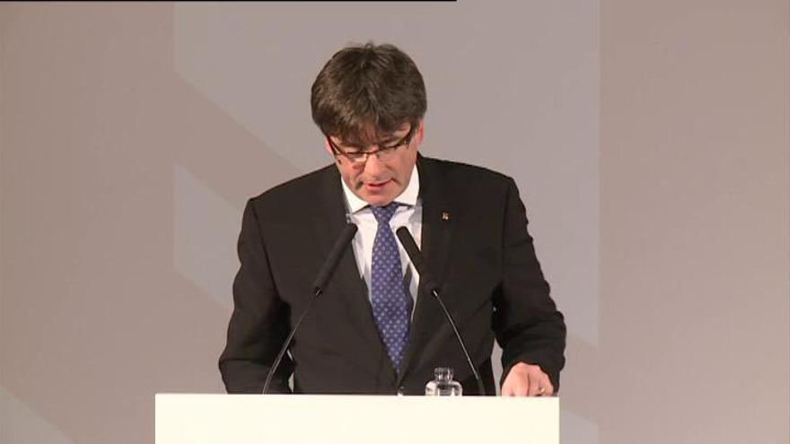 Puigdemont: "El Estado español no tiene tanto poder para parar tanta democracia"