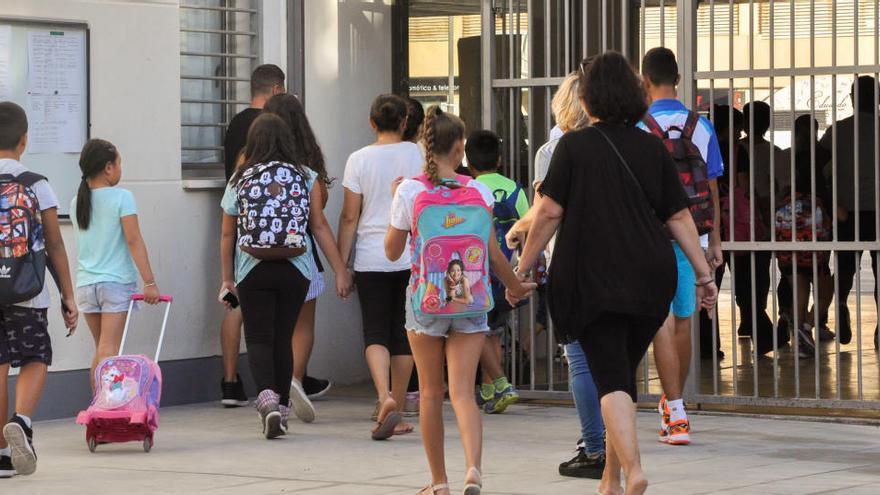 Primer día de clase en un centro educativo de Ibiza.