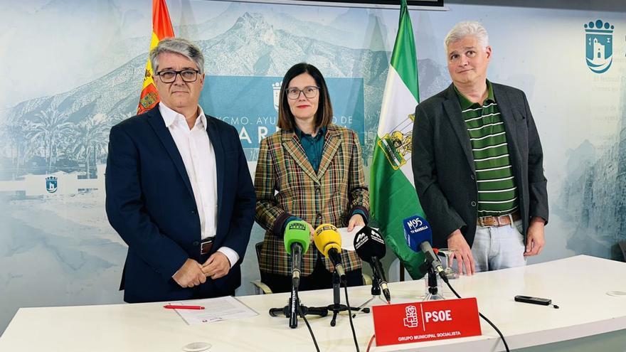 Los concejales del PSOE Javier Porcuna, Isabel Pérez y José Ignacio Macías, ayer