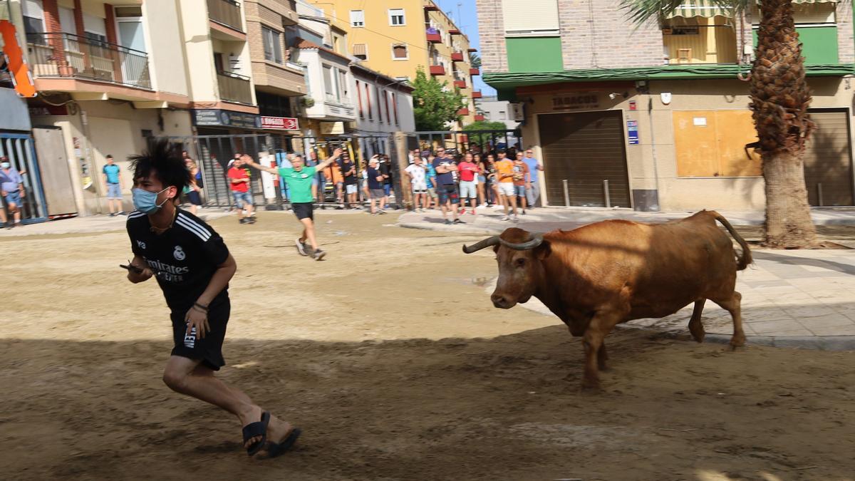 Momento previo a la cogida del joven chino.