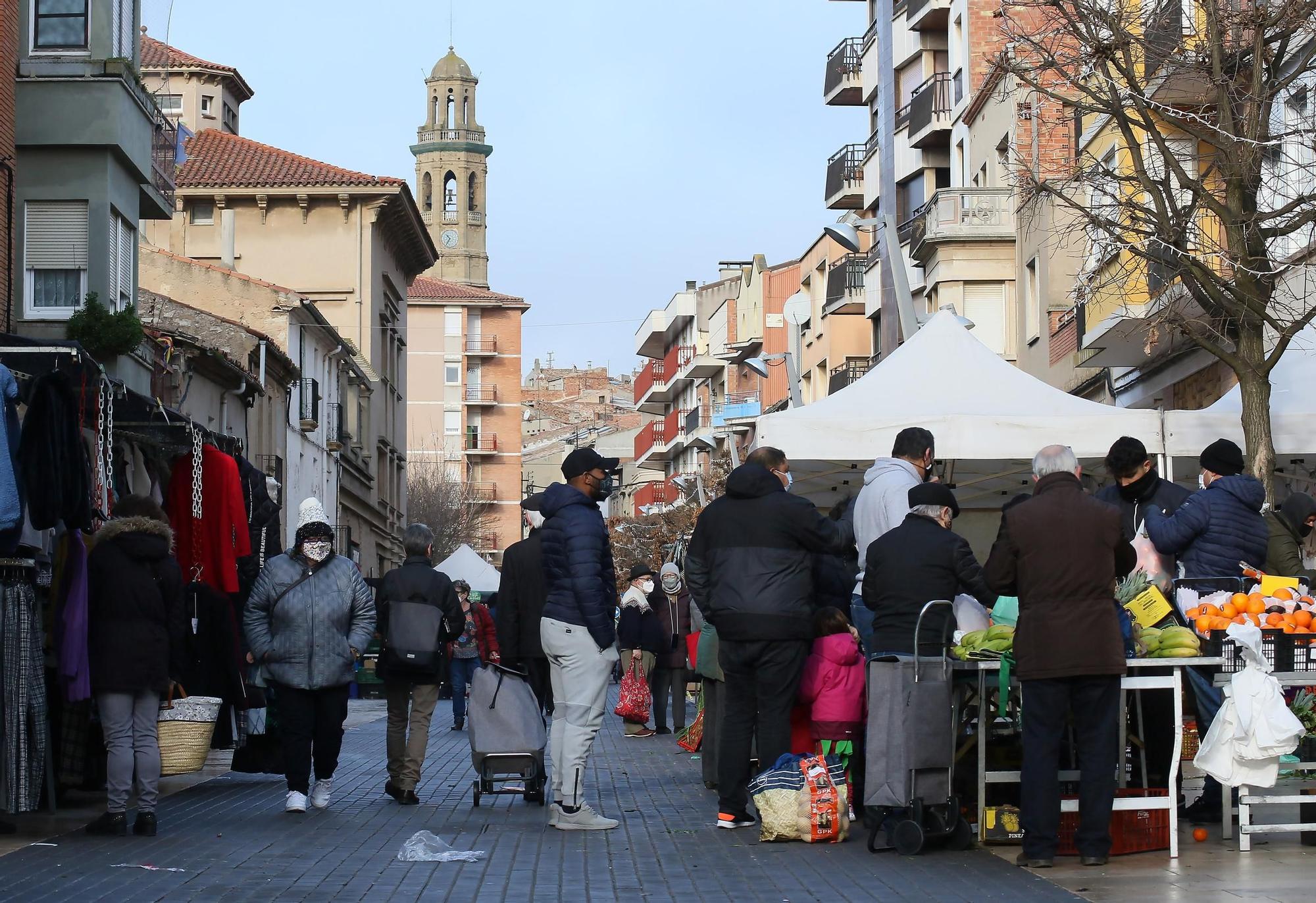 Primer dia de mercat a Calaf