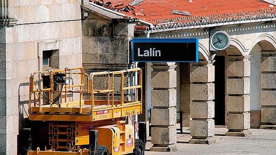 Lalín exige personal y servicios en Botos tras la obra prevista en  estaciones de Silleda - Faro de Vigo