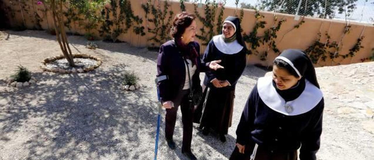 Elevan la valla del monasterio de Santa Faz para proteger a las monjas de los vándalos