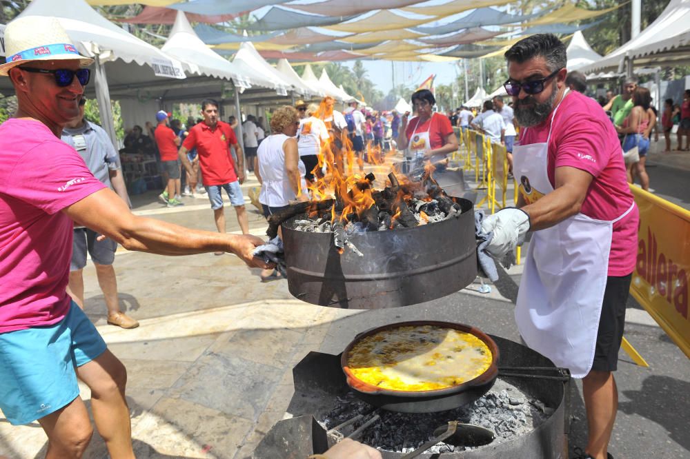 Arroz con costra gigante en Elche