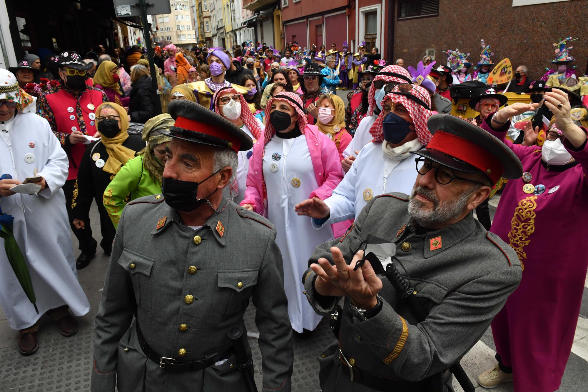 Martes de Carnaval: ofrendas florales en honor a los 'choqueiros' de la ciudad