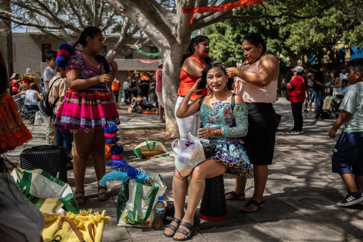 Fiesta de la virgen de Copacabana de la comunidad boliviana en Tenerife