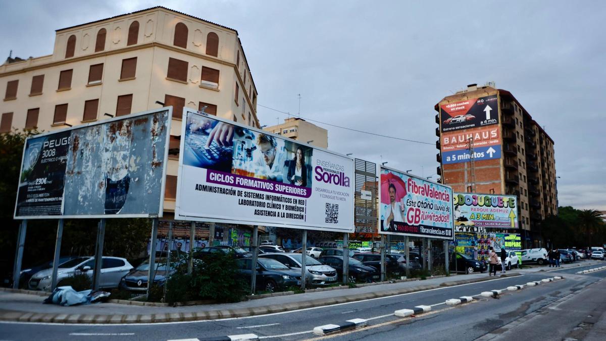 Esquina tras la cual se ubica el PAI de Pare Doménech.