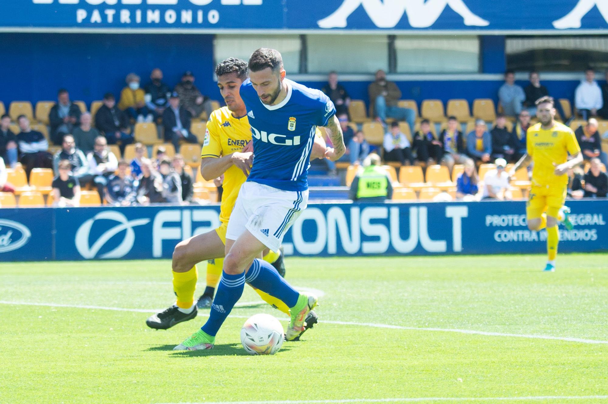 EN IMÁGENES: El Oviedo remonta en Alcorcón