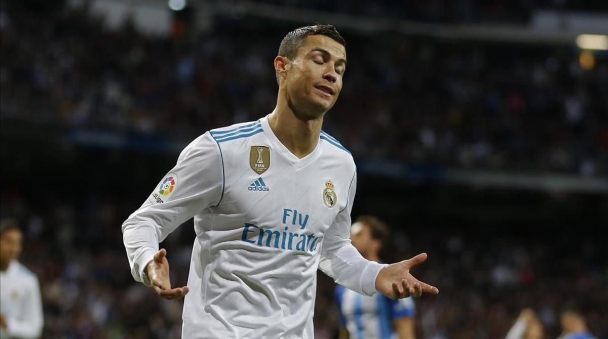 rpaniagua41080651 real madrid s cristiano ronaldo gestures after scoring his s171202191811