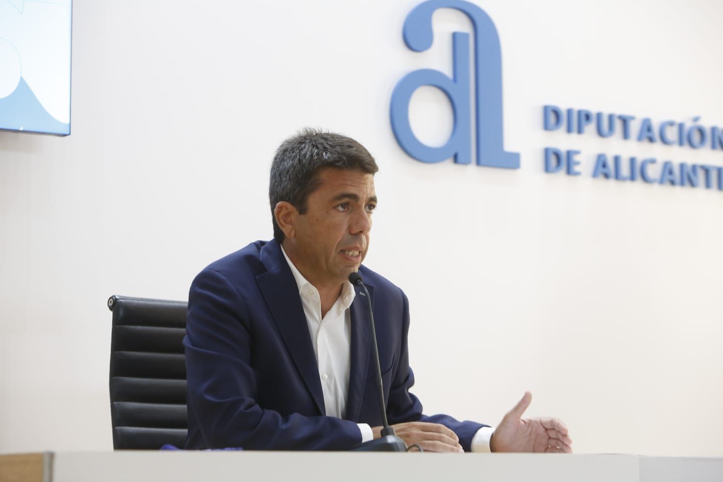 Mazón presenta el Plan Agua en la Diputación de Alicante