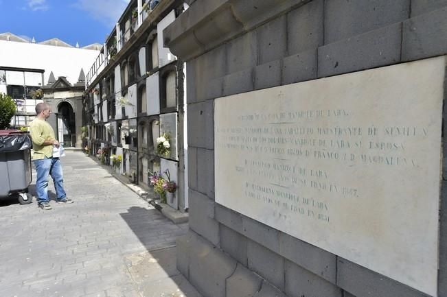 Ruta por el cementerio de Vegueta