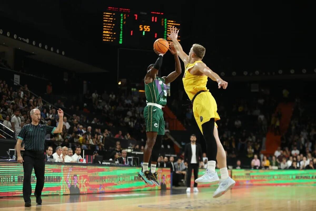 El Unicaja asegura el liderato virtual del grupo frente al Mersin (77-100)