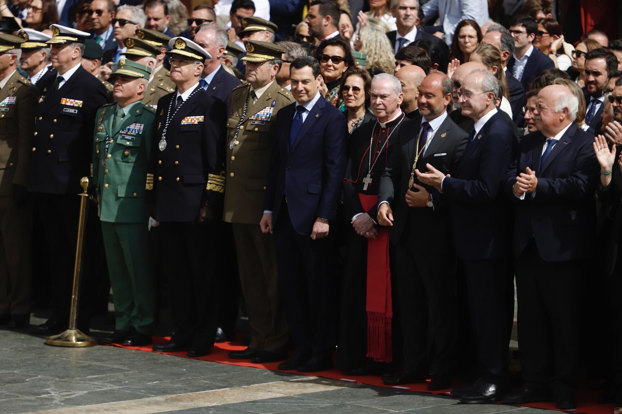 Trasladado del Cristo de la Buena Muerte a hombros de la Legión