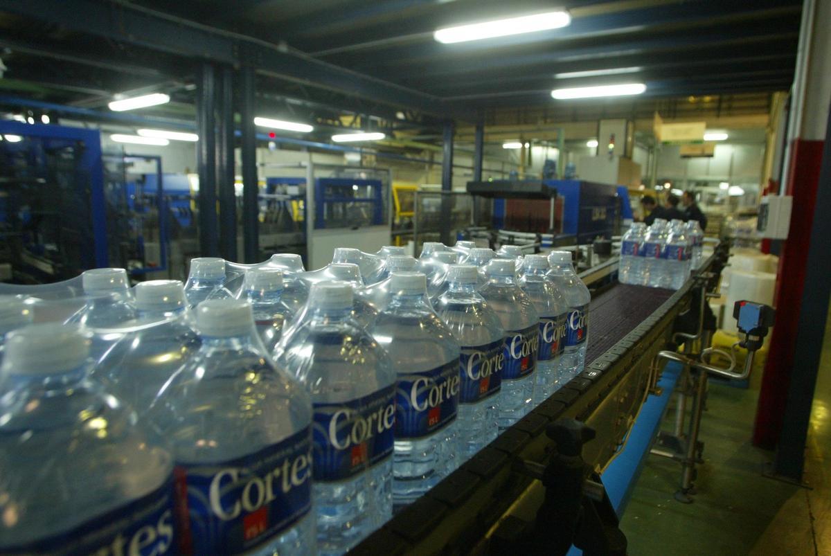 Foto de la planta embotelladora de Agua de Cortes.