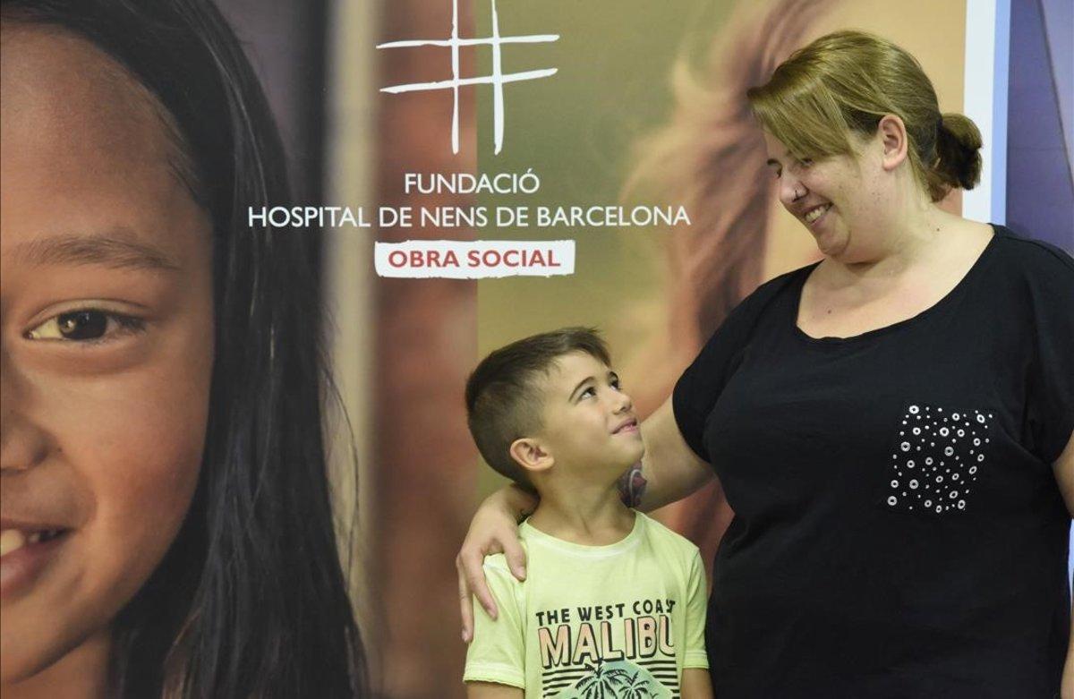 zentauroepp45511625 barcelona  18 de octubre 2018  retrato a familia beneficiari181018161638