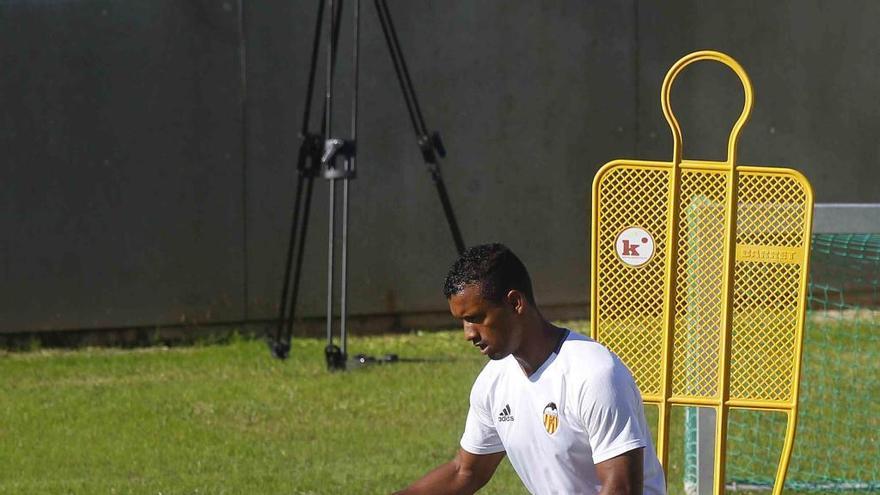 Nani se retira del entrenamiento y es duda para Villarreal