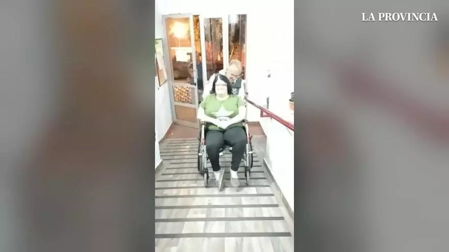 Vecinos de 130 viviendas públicas en Telde exigen a Visocan arreglos tras tuberías rotas, averías eléctricas y años de deterioros