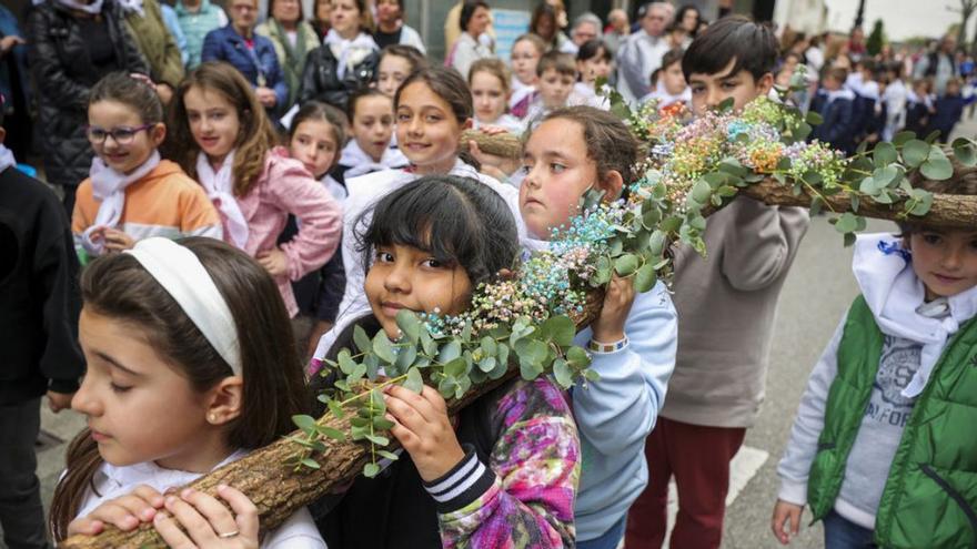 Vía lucis por las calles de Teatinos | IRMA COLLÍN