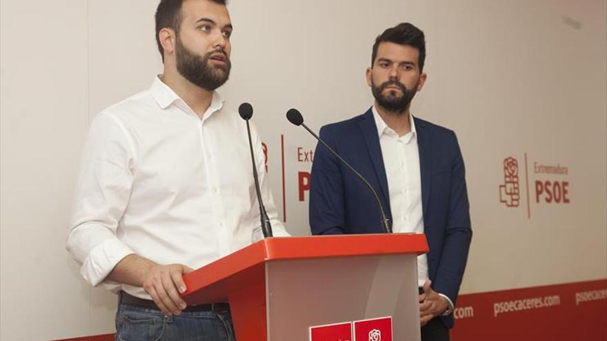 El PSOE dice que la ciudad está «paralizada» por el gobierno del PP