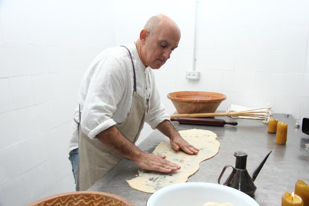 Neuer Bäcker in Traditions-Bäckerei Forn des Teatre