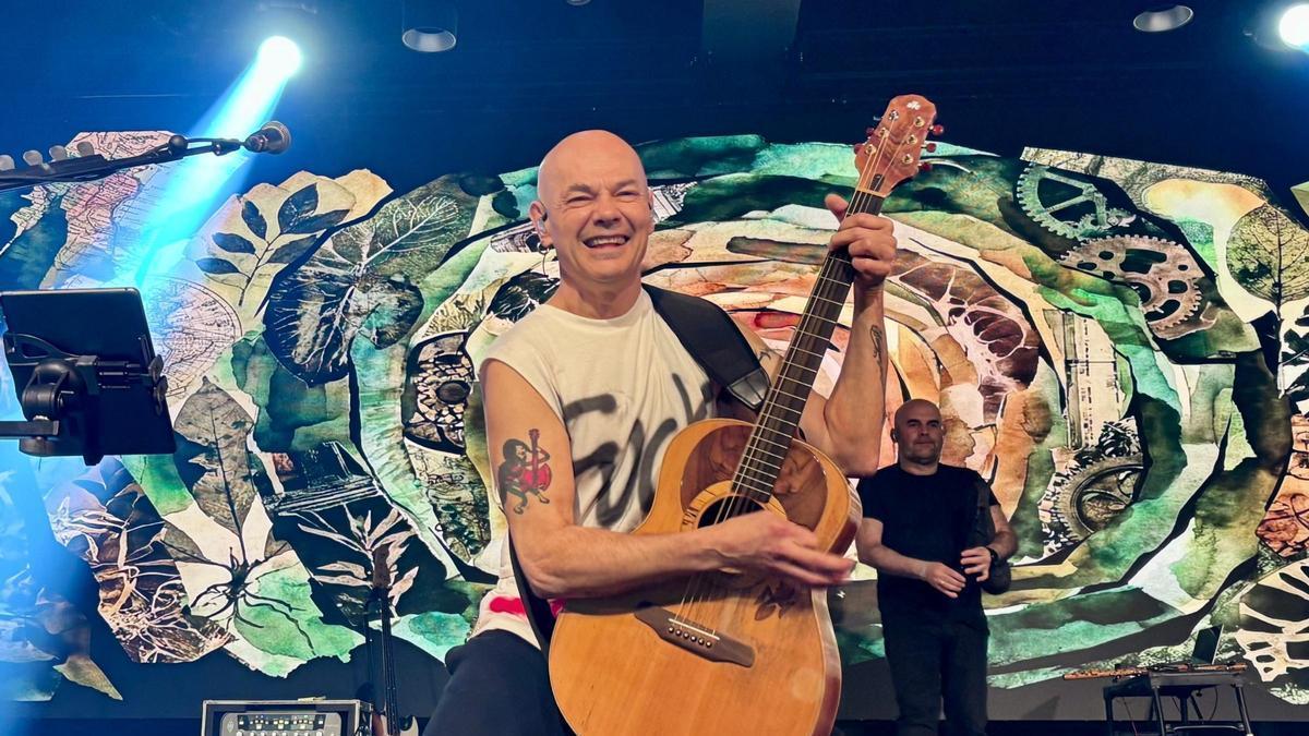 Celtas Cortos repasan sus 40 años de trayectoria en el Auditorio Roig Arena Celtas Cortos repasan sus 40 años de trayectoria en el Auditorio Roig Arena